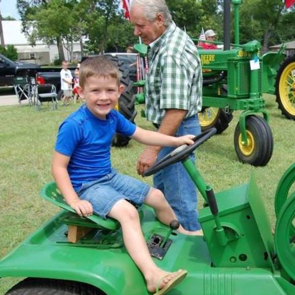 Meet your Posher, Robert - Picture 1 of 1